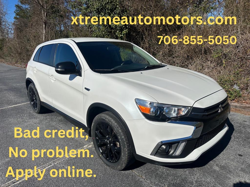 2019 Mitsubishi Outlander LE's photo