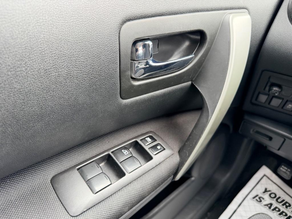2015 Nissan Rogue Select S - Photo 35