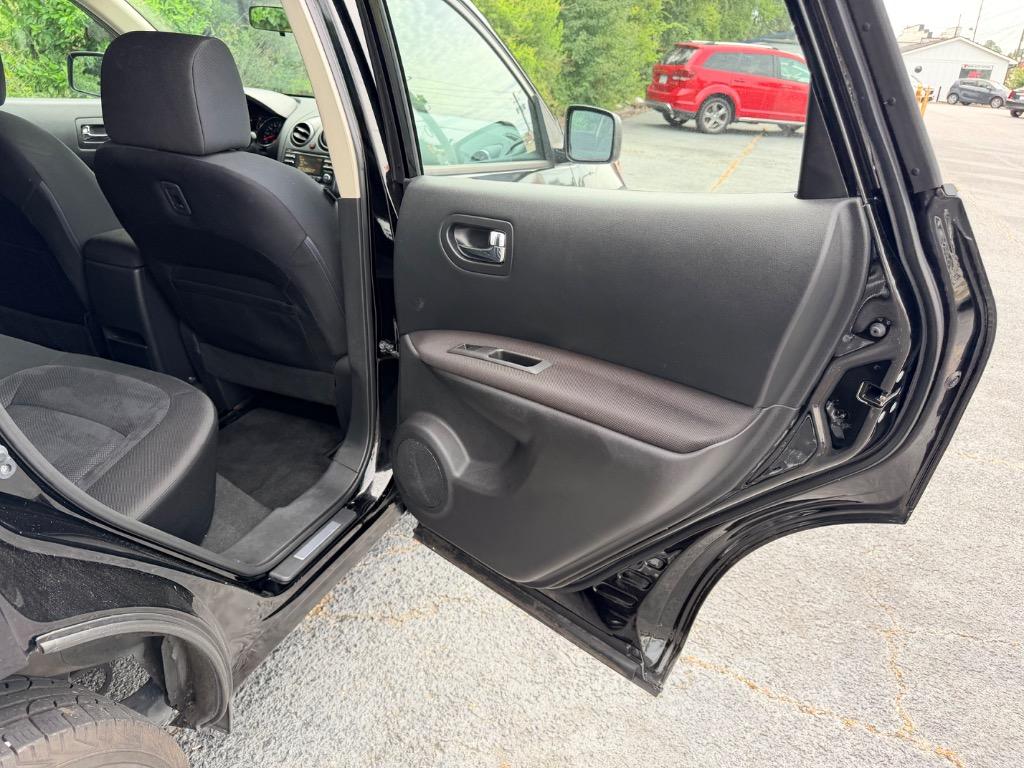 2015 Nissan Rogue Select S - Photo 26