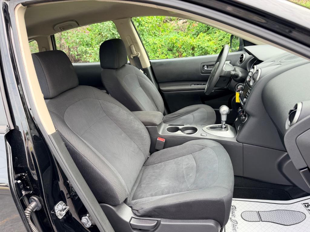 2015 Nissan Rogue Select S - Photo 28